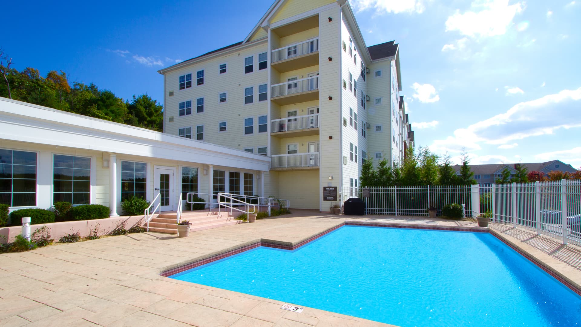 Rosecliff Apartments 39 of 55