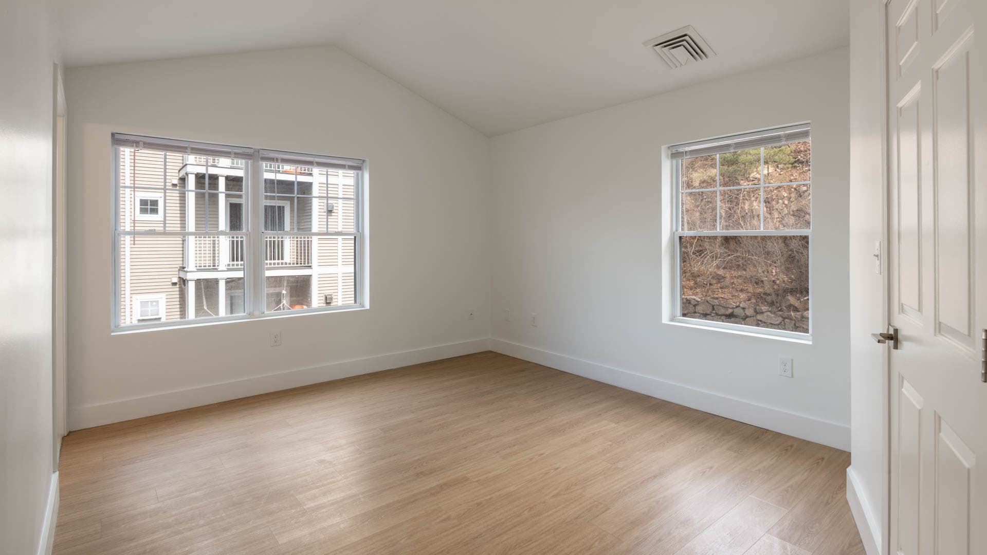 Rosecliff Apartments 2 of 11
