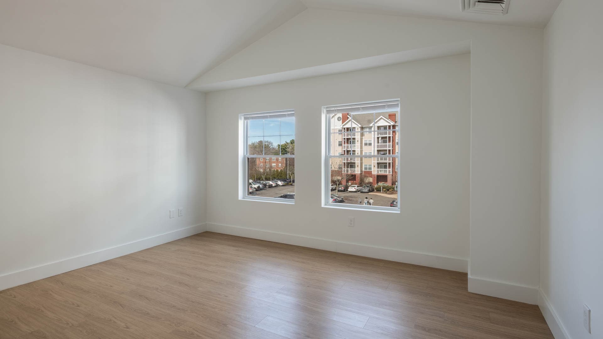 Rosecliff Apartments 7 of 11