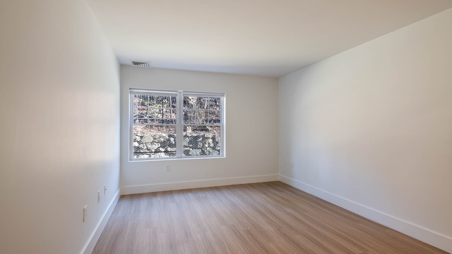 Rosecliff Apartments 4 of 10