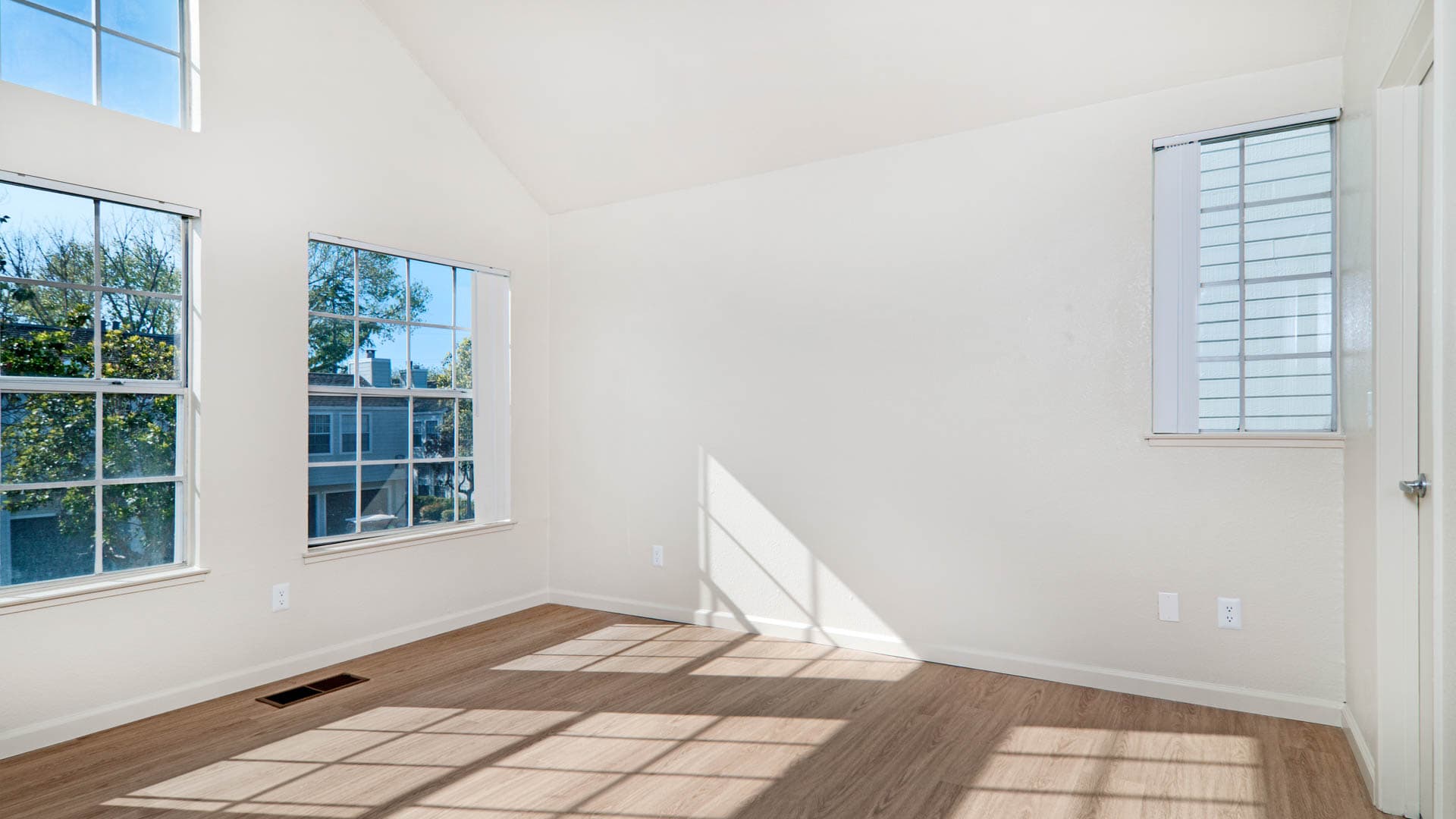 Schooner Bay Apartment Homes 25 of 37