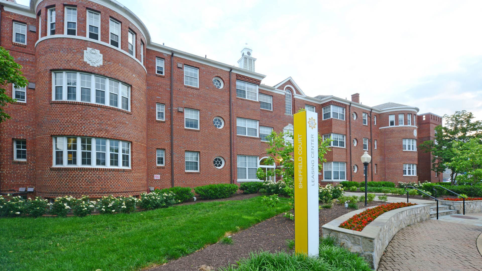 Sheffield Court Apartments 2 of 8