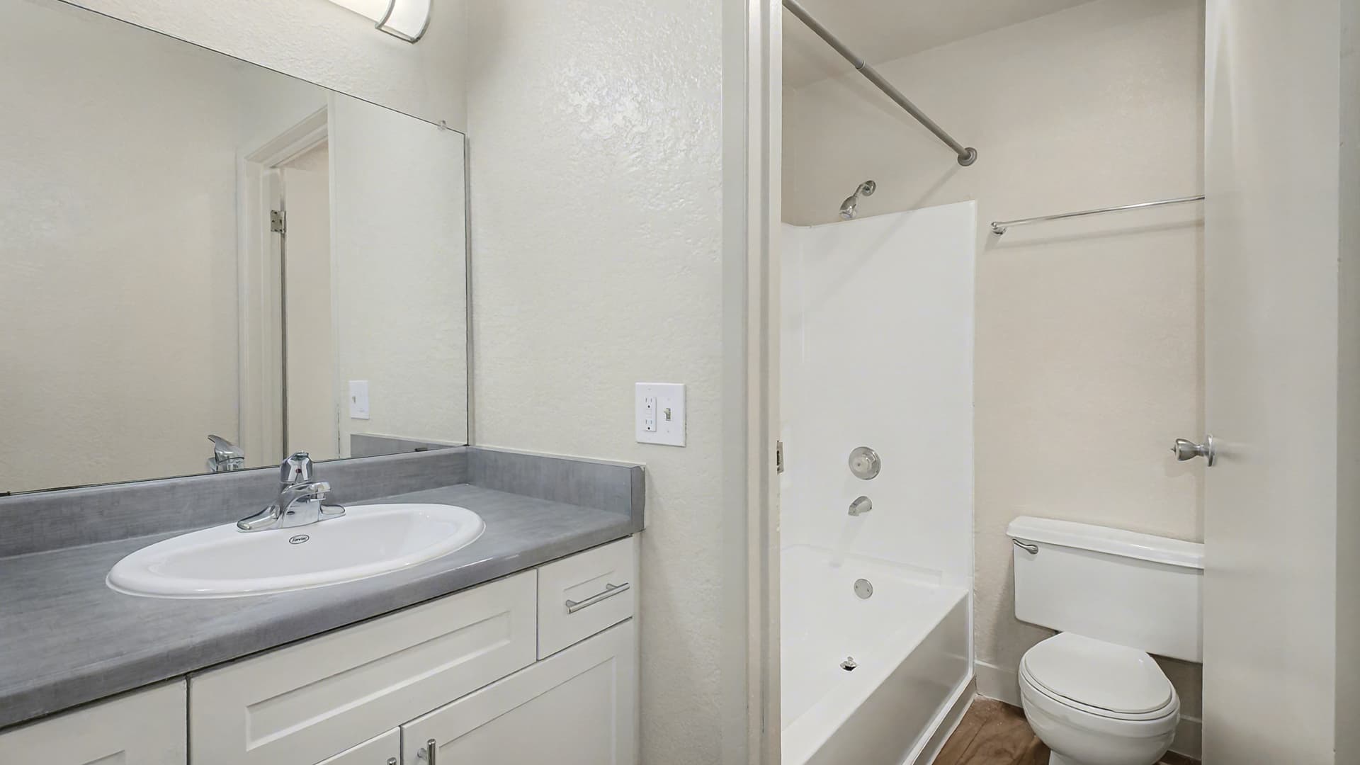 Skylark Apartments 6 of 11