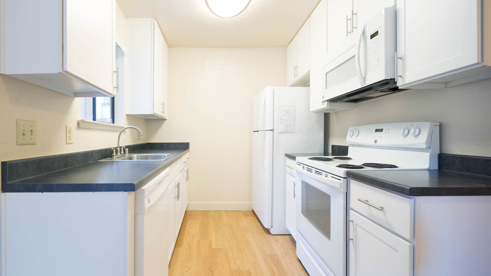 Skylark Apartments 3 of 5