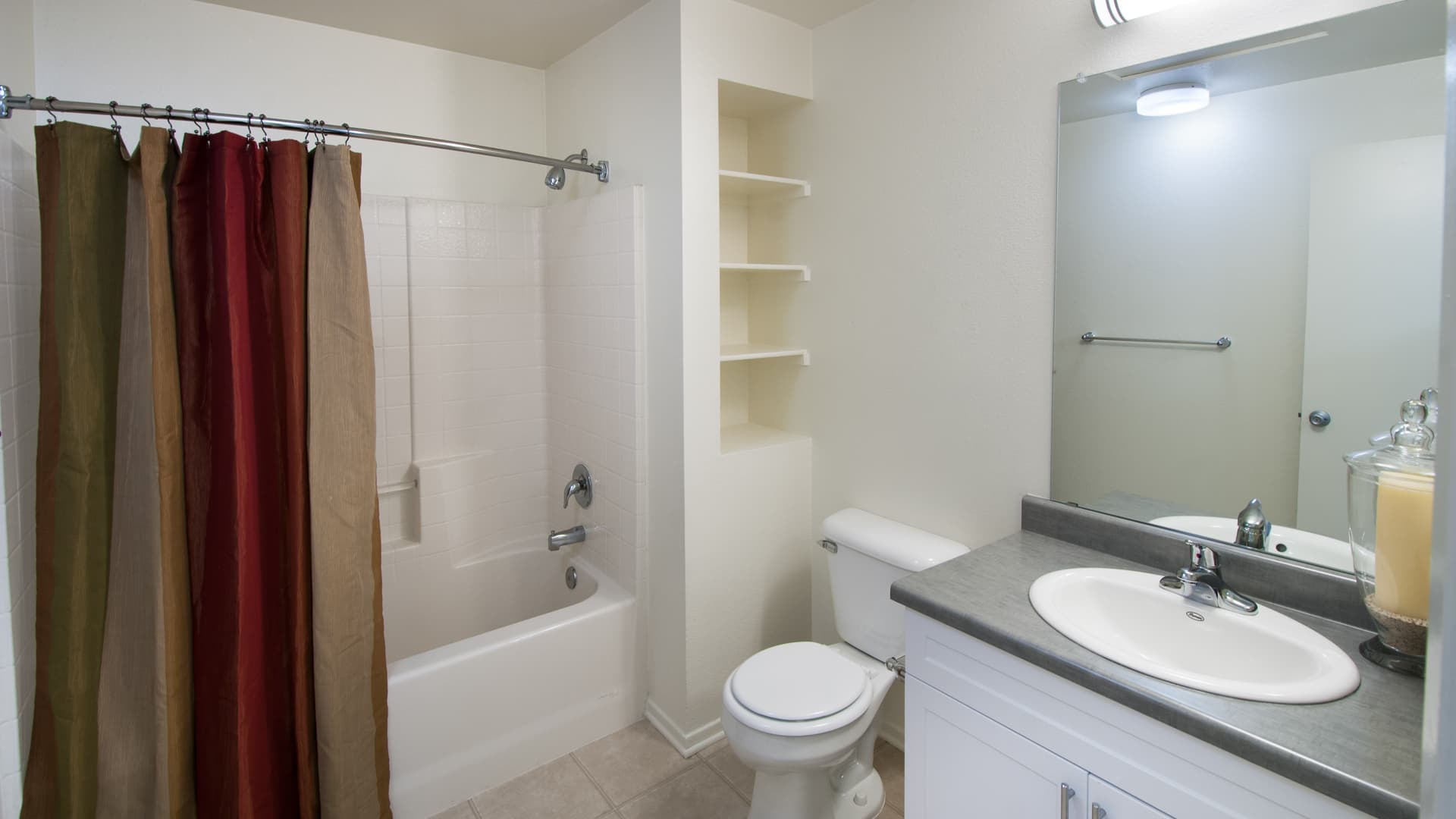 Skyview Apartments 4 of 12