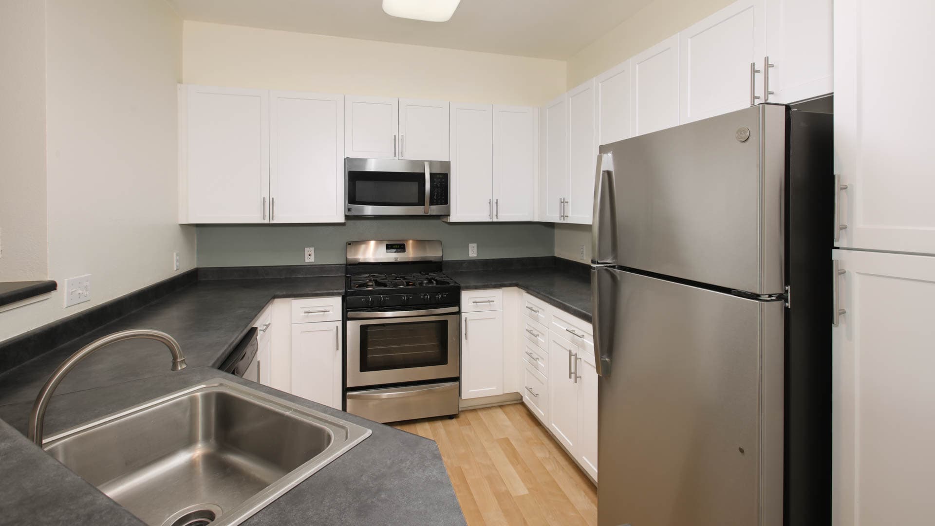 Skyview Apartments 2 of 8