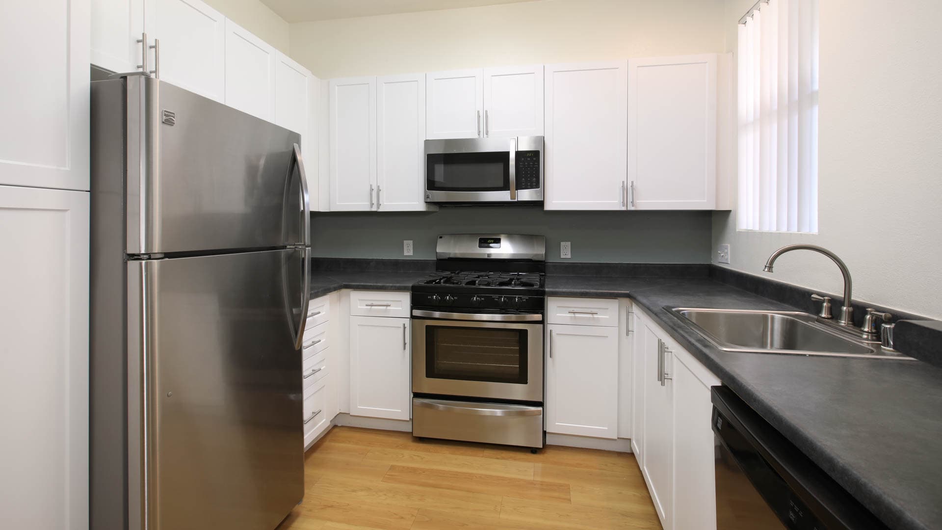 Skyview Apartments 3 of 8