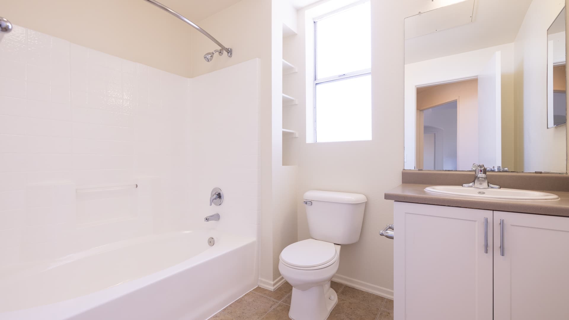 Skyview Apartments 6 of 11