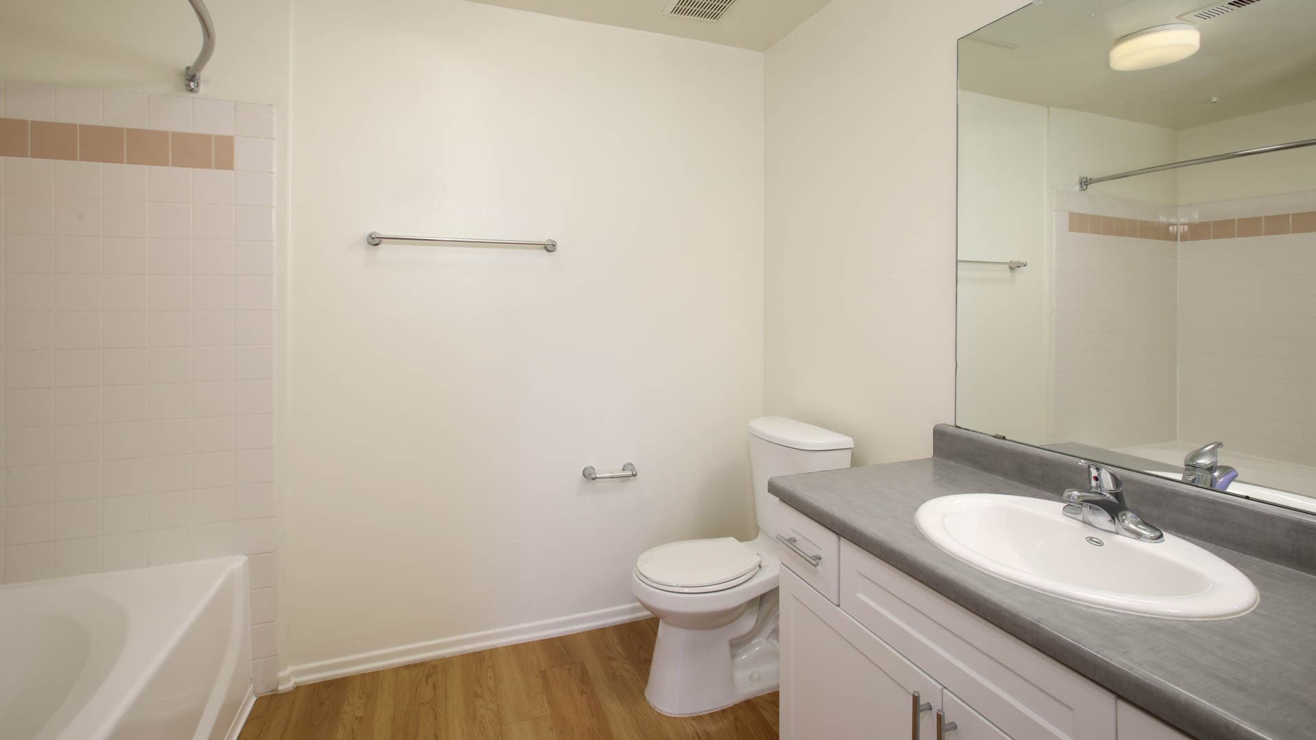 Sonterra at Foothill Ranch Apartments 5 of 8
