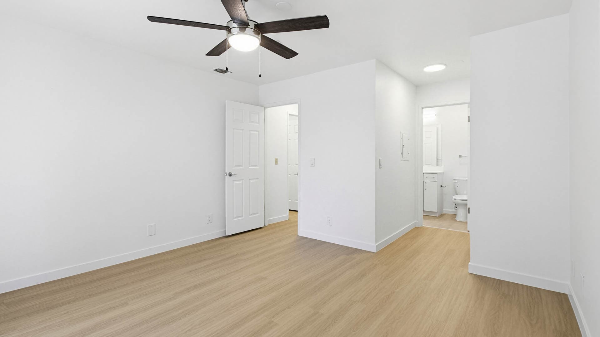 Canyon Creek Apartments 22 of 32