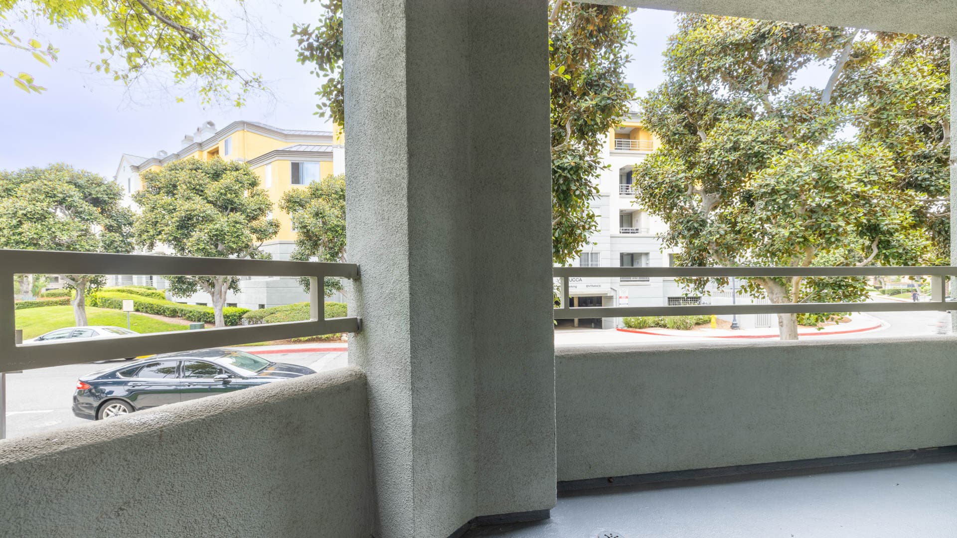 Toscana Apartments 4 of 13