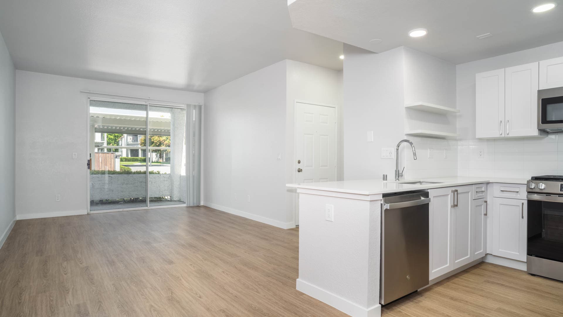 Vista Del Lago Apartments 56 of 104