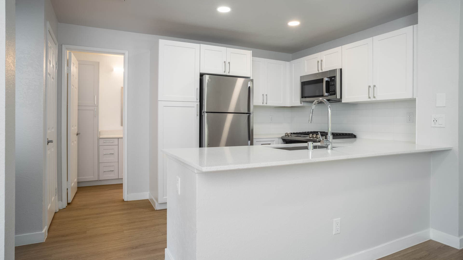 Vista Del Lago Apartments 8 of 104