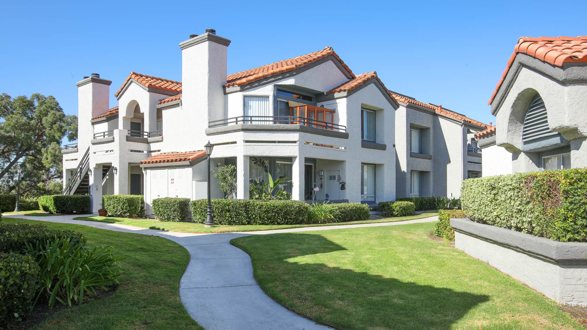 Vista Del Lago Apartments 4 of 104