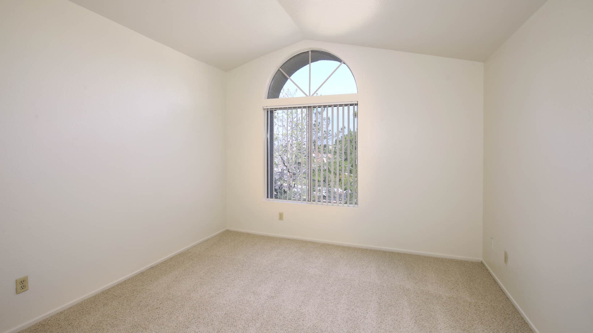 Vista Del Lago Apartments 52 of 104