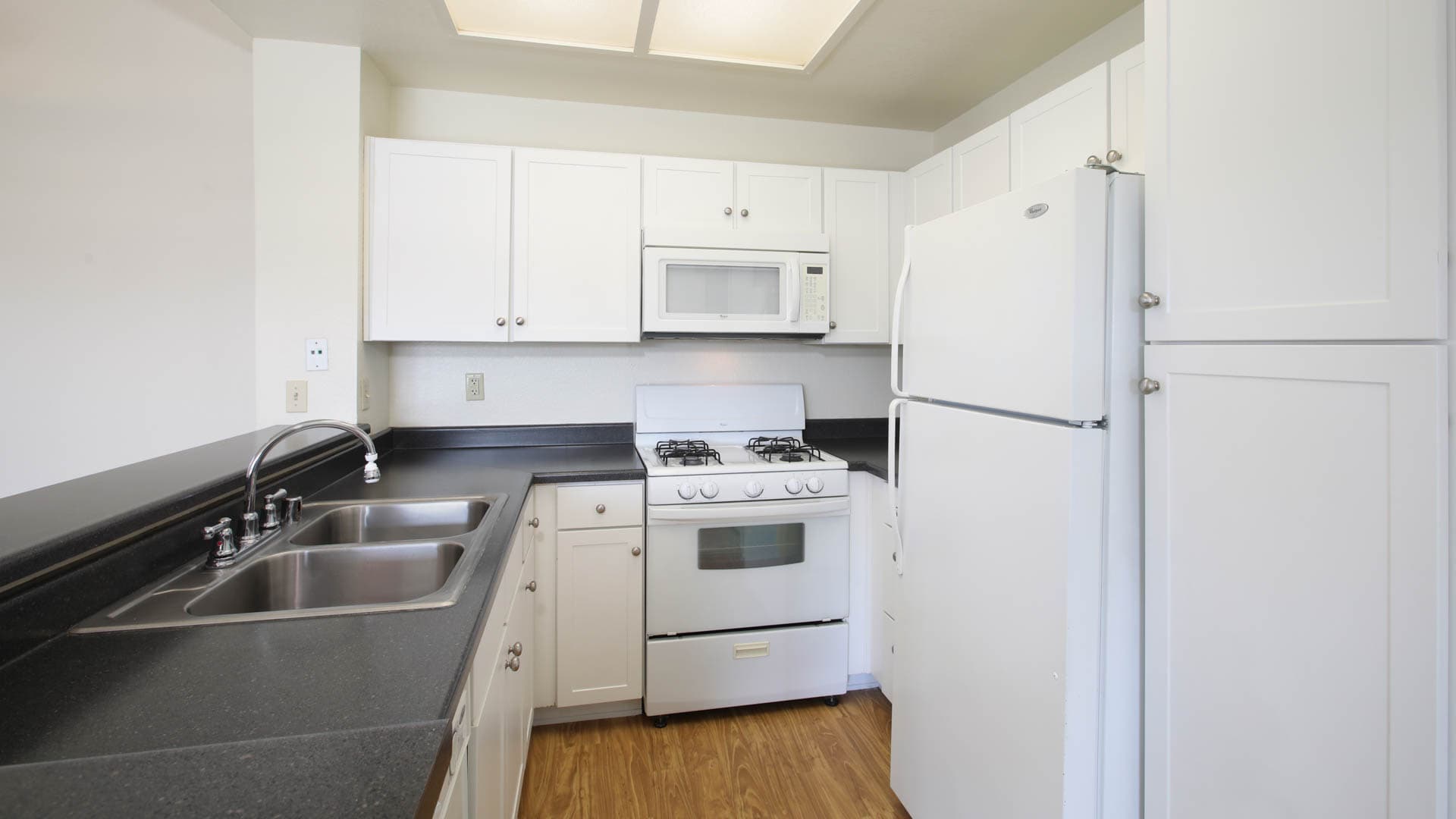 Vista Del Lago Apartments 75 of 104