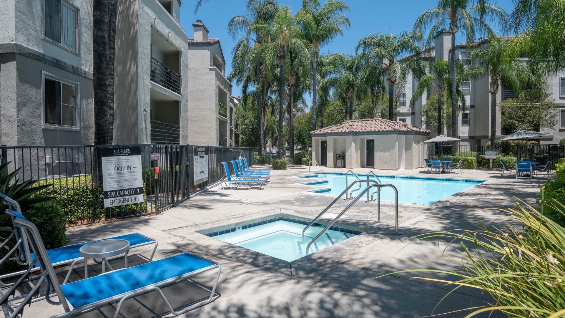 Centre Club Apartments 34 of 45