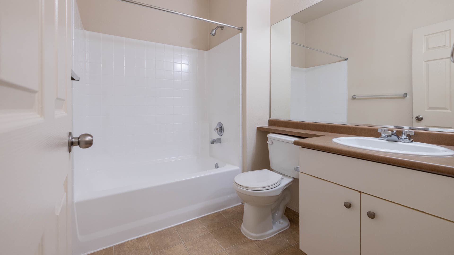 Artisan Square Apartments 7 of 10