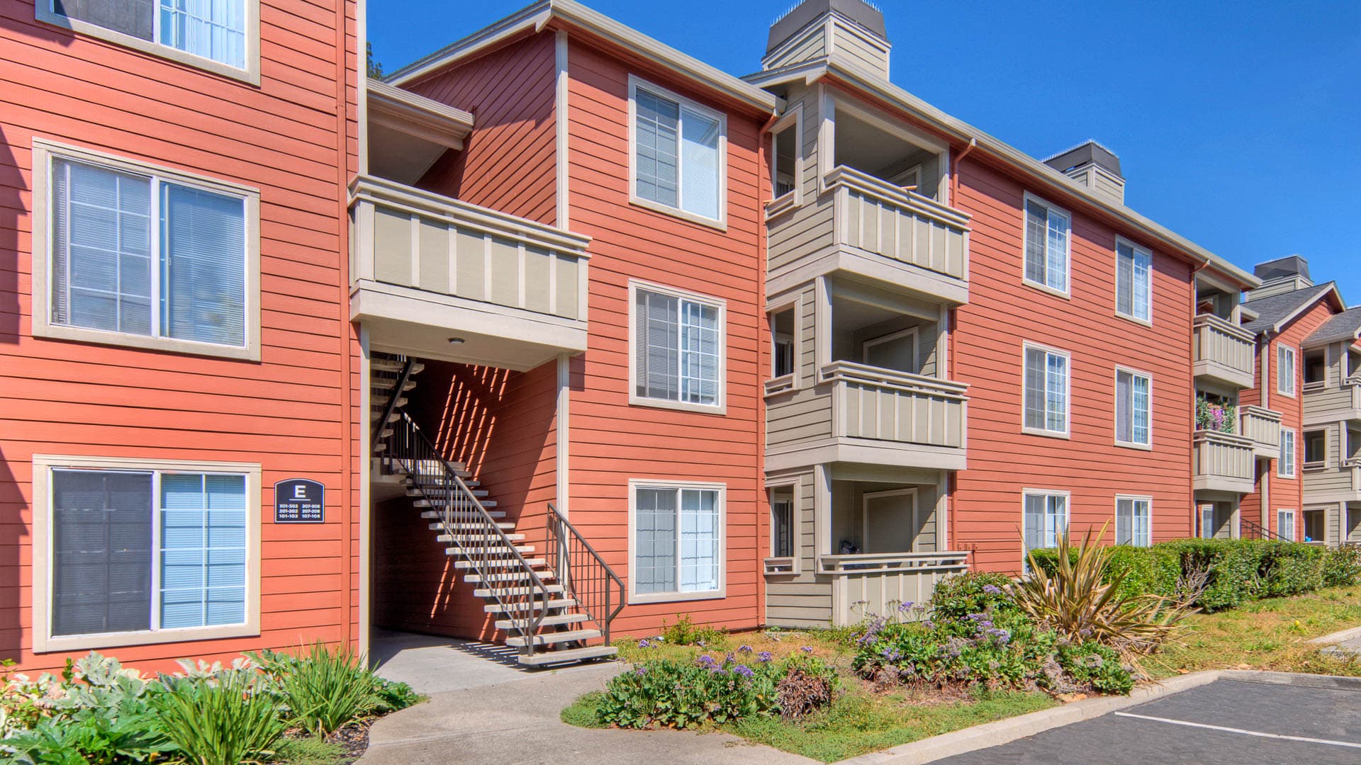 Mill Creek Apartments 2 of 33