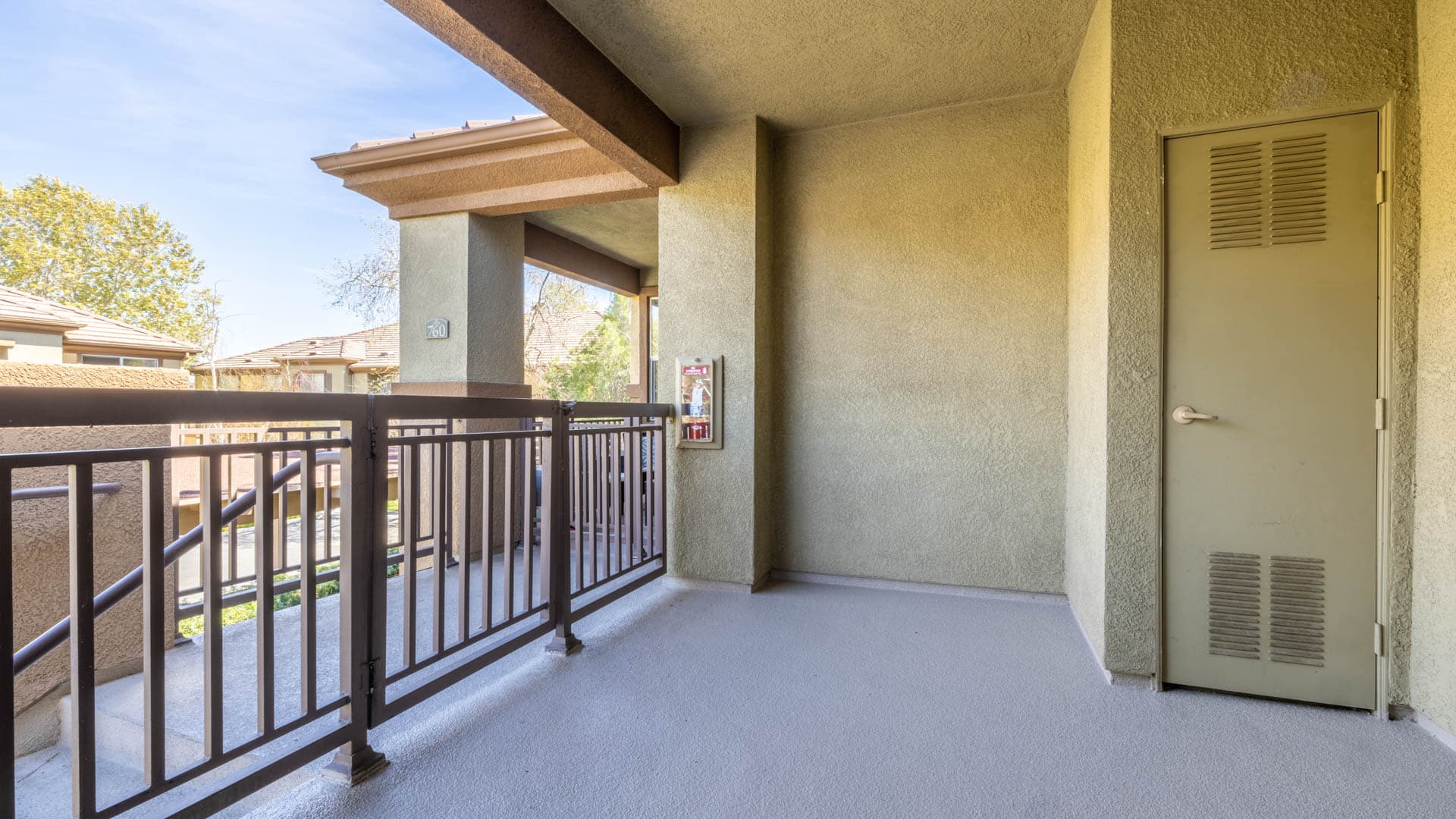 The Oaks Apartments 1 of 11