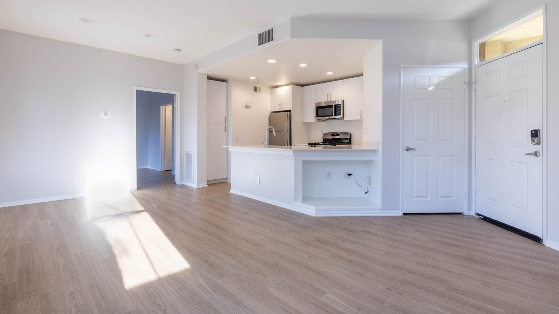 The Oaks Apartments 5 of 8