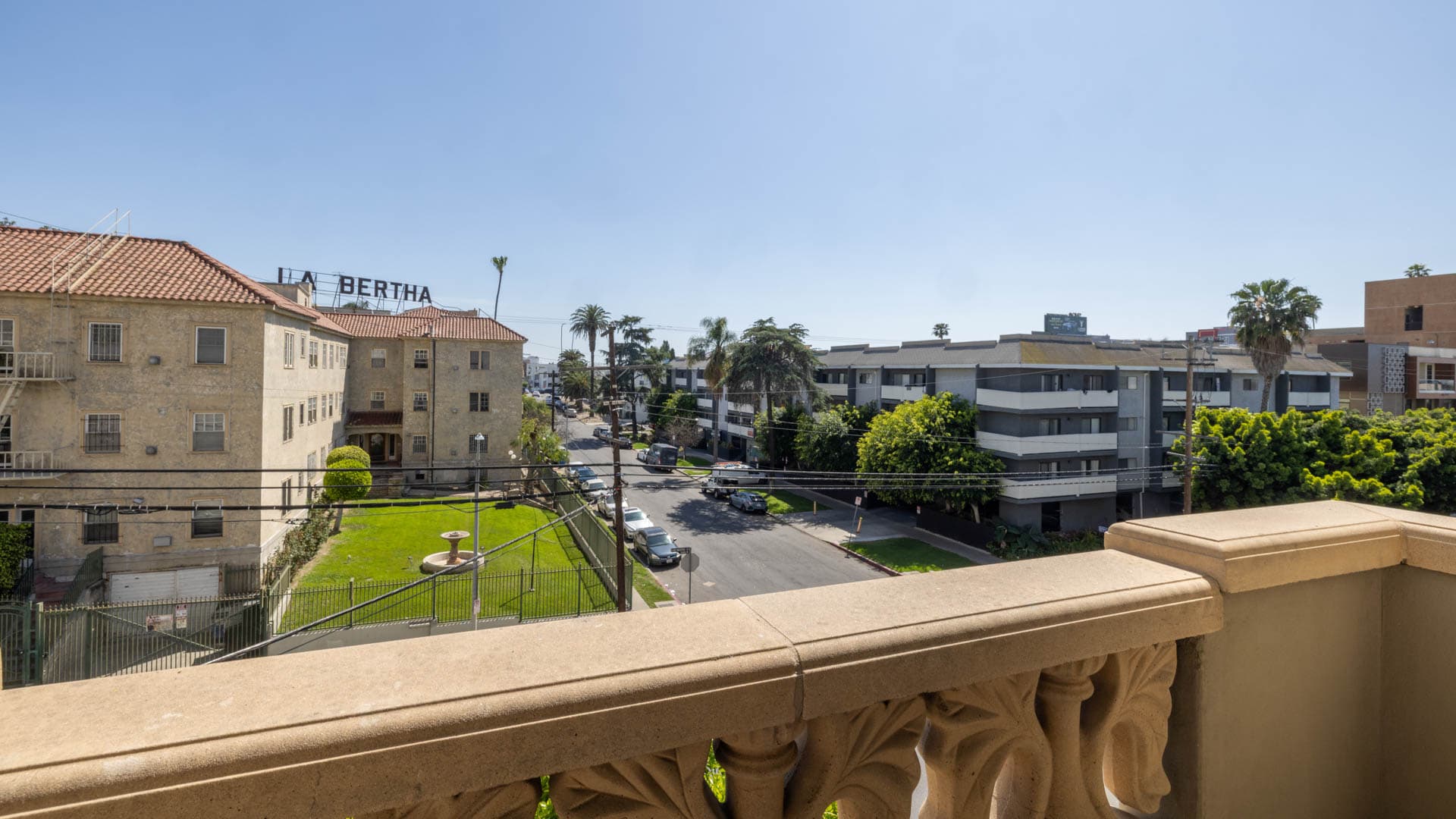 Versailles Koreatown Apartments 6 of 12
