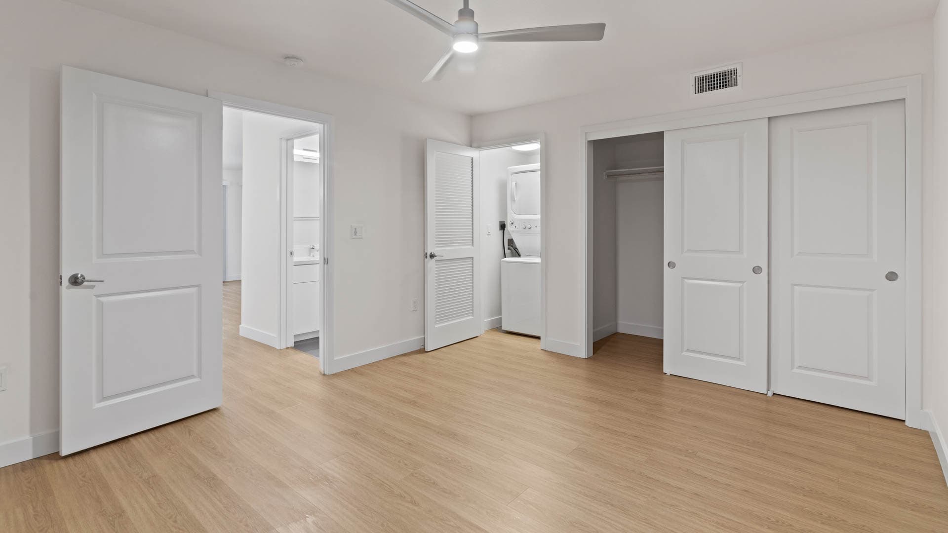 Lorien Ivy Apartments 18 of 114