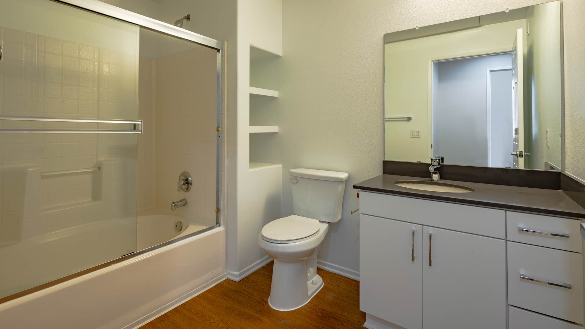 Bella Vista At Warner Ridge Apartments 2 of 8