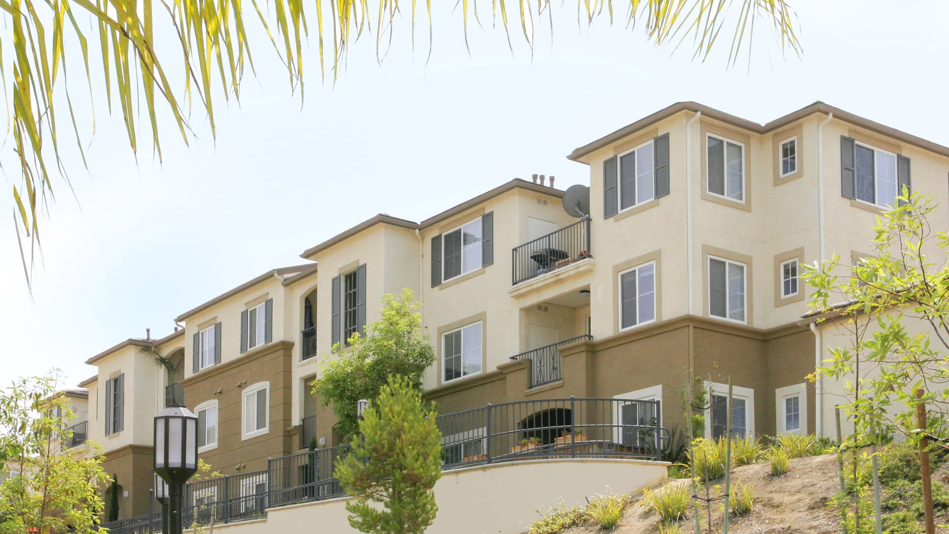 Bella Vista At Warner Ridge Apartments 2 of 43