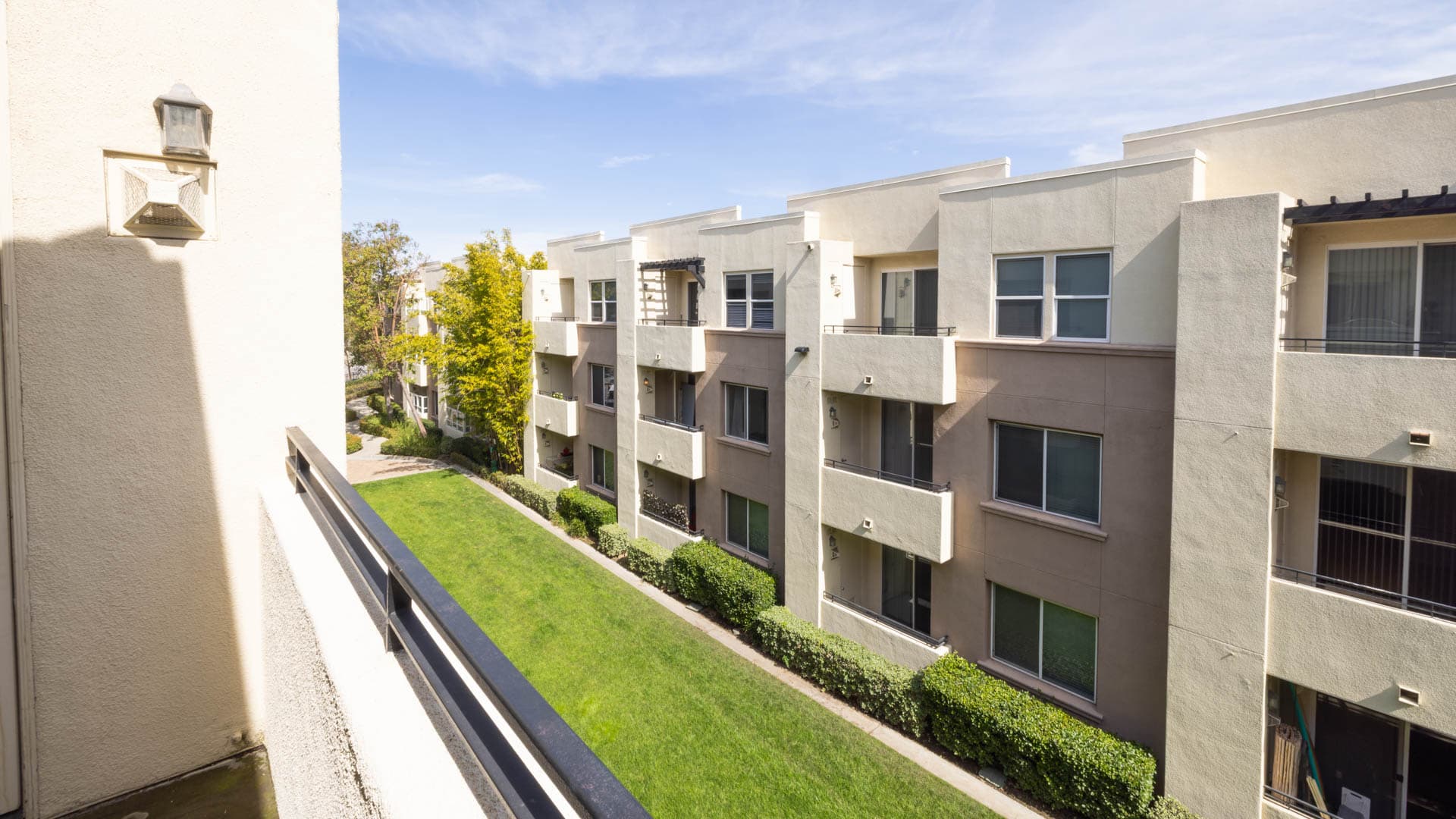 Bella Vista At Warner Ridge Apartments 1 of 12