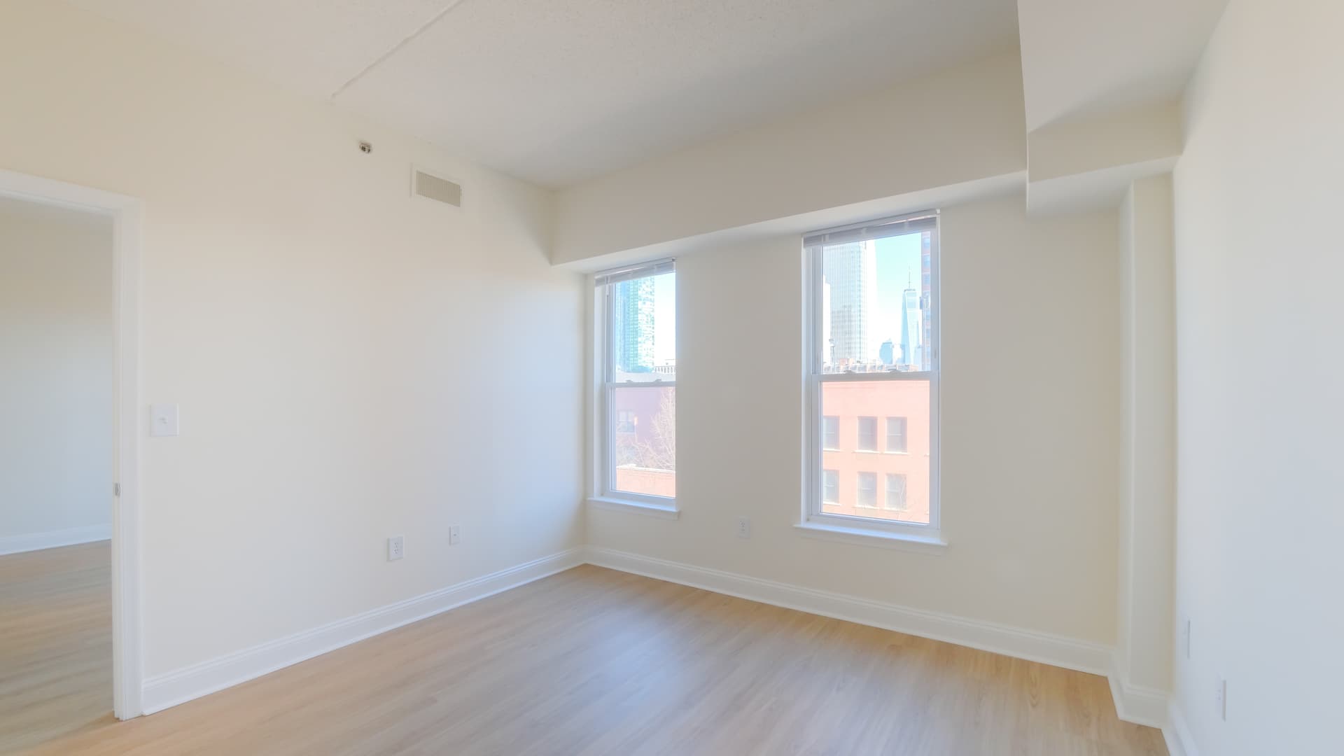 Hudson Point Apartments 4 of 8