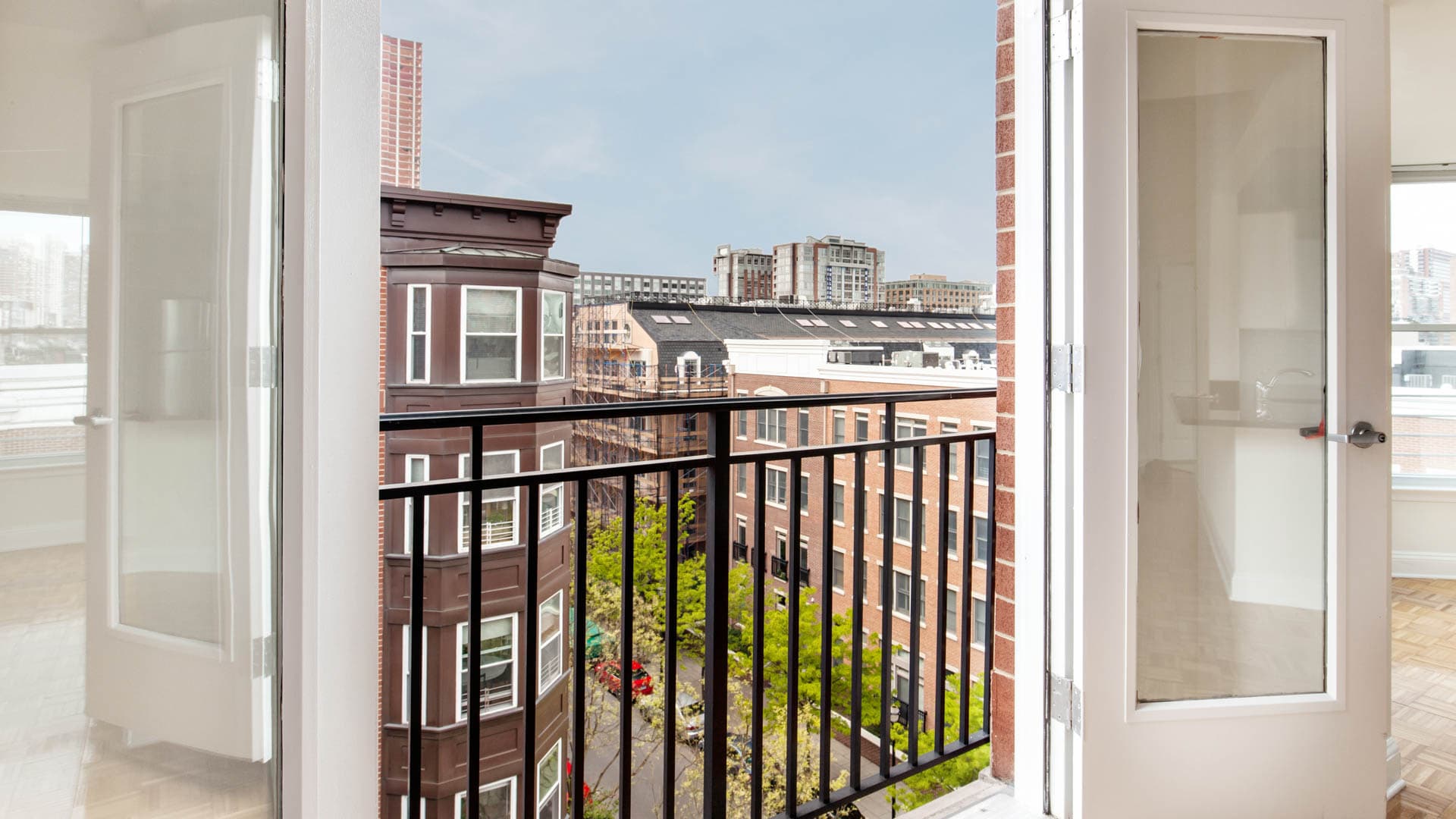 Hudson Point Apartments 1 of 12