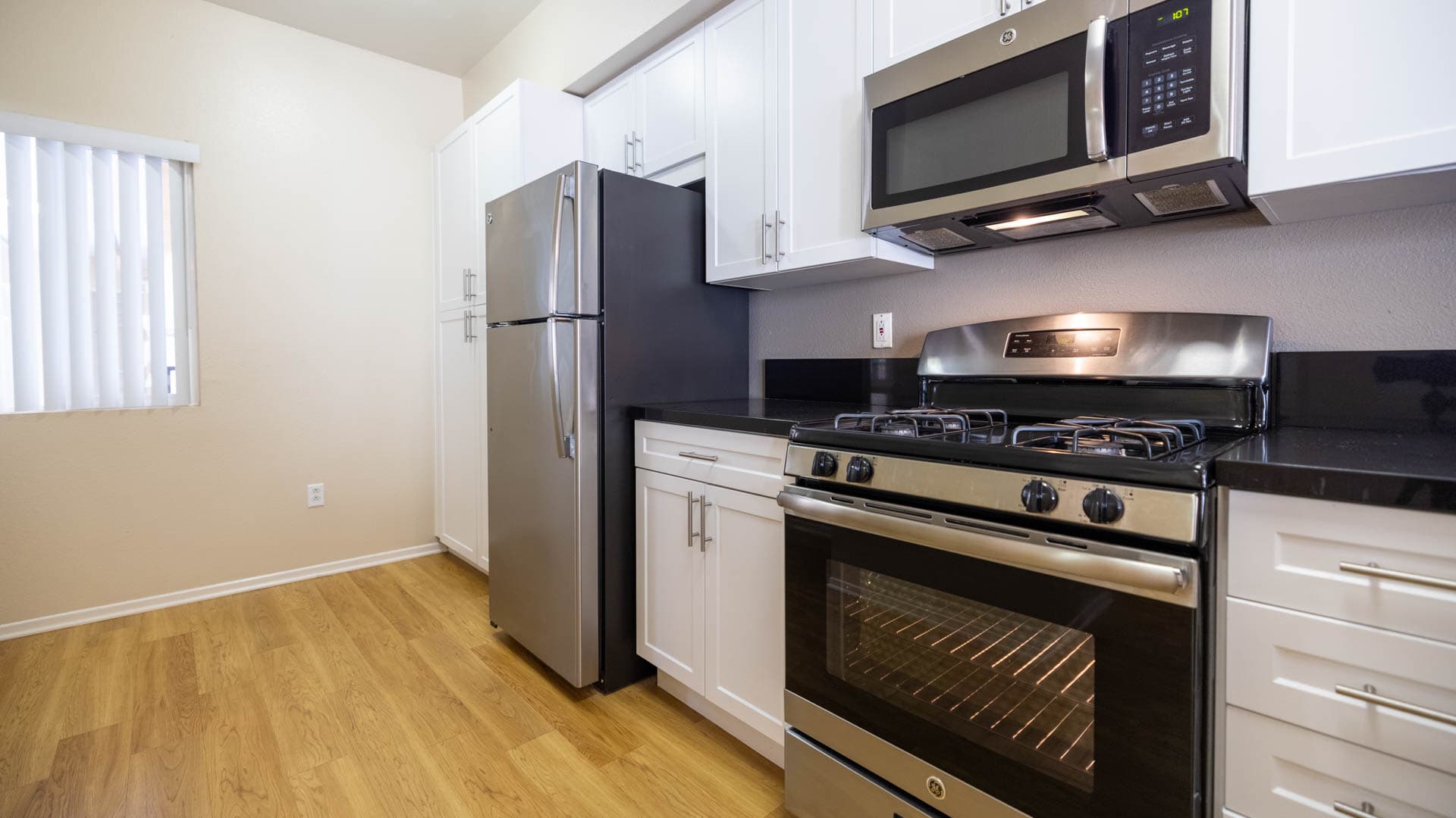 Bay Hill Apartments 2 of 6