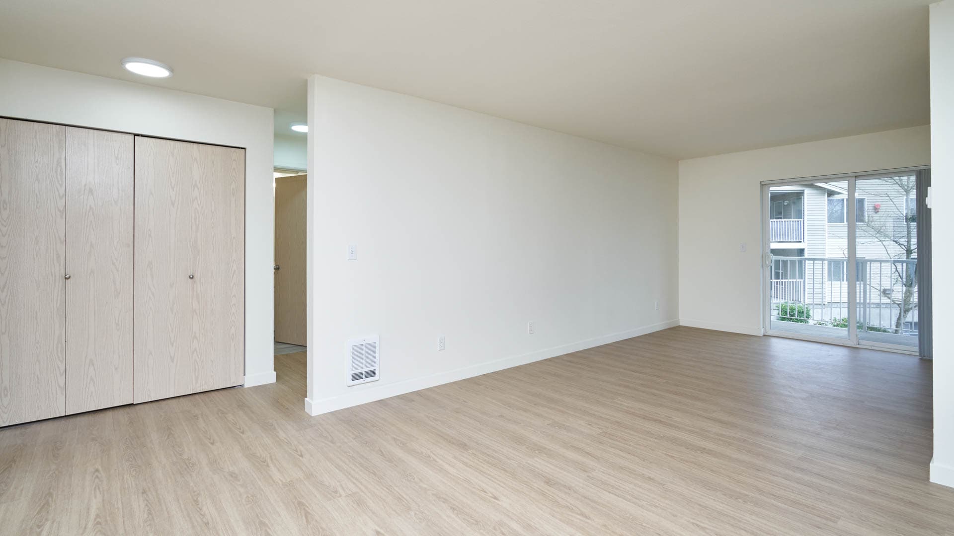 Ivorywood Apartments 5 of 10