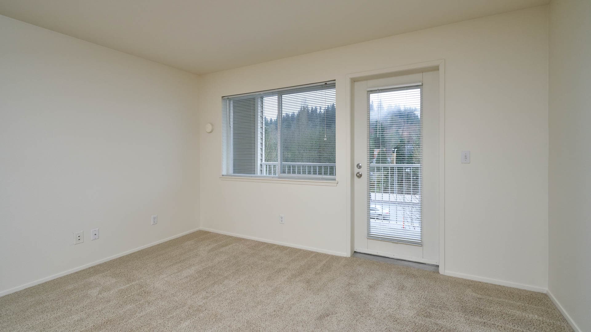 Ivorywood Apartments 1 of 6