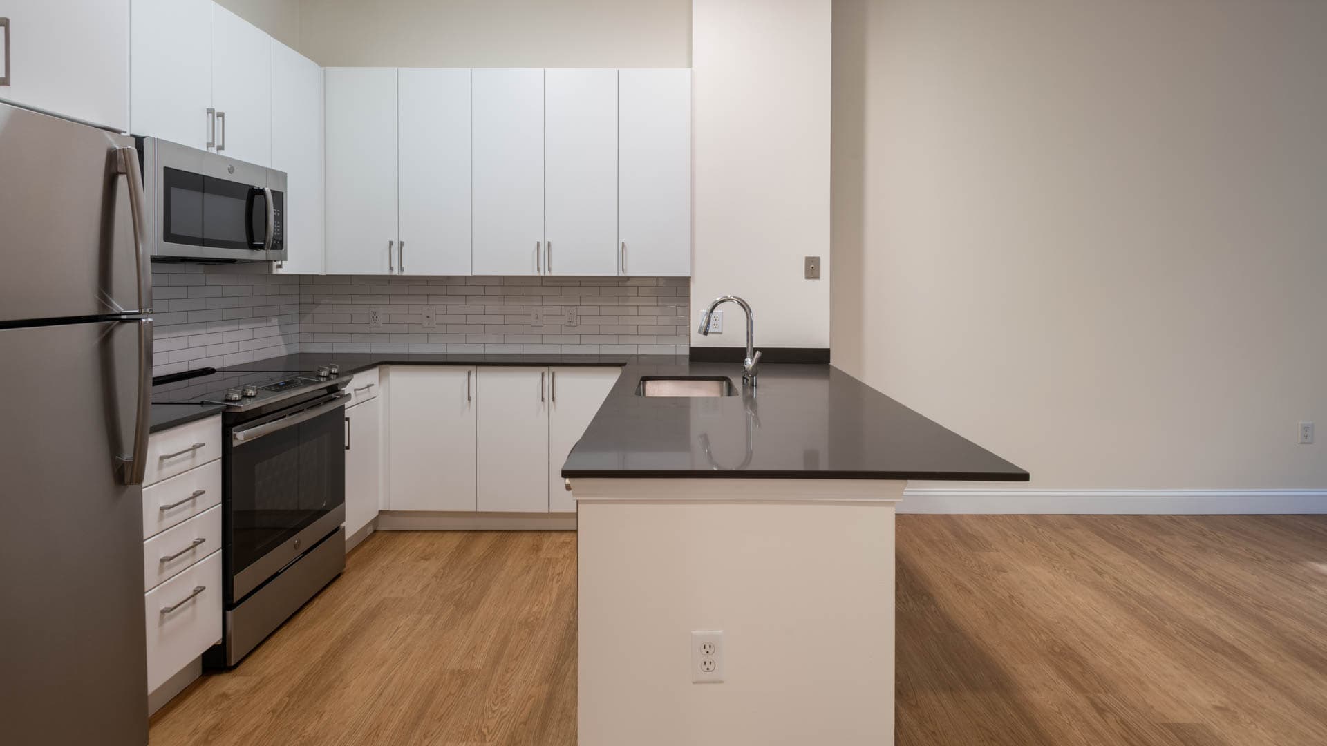 Longview Place Apartments 5 of 6