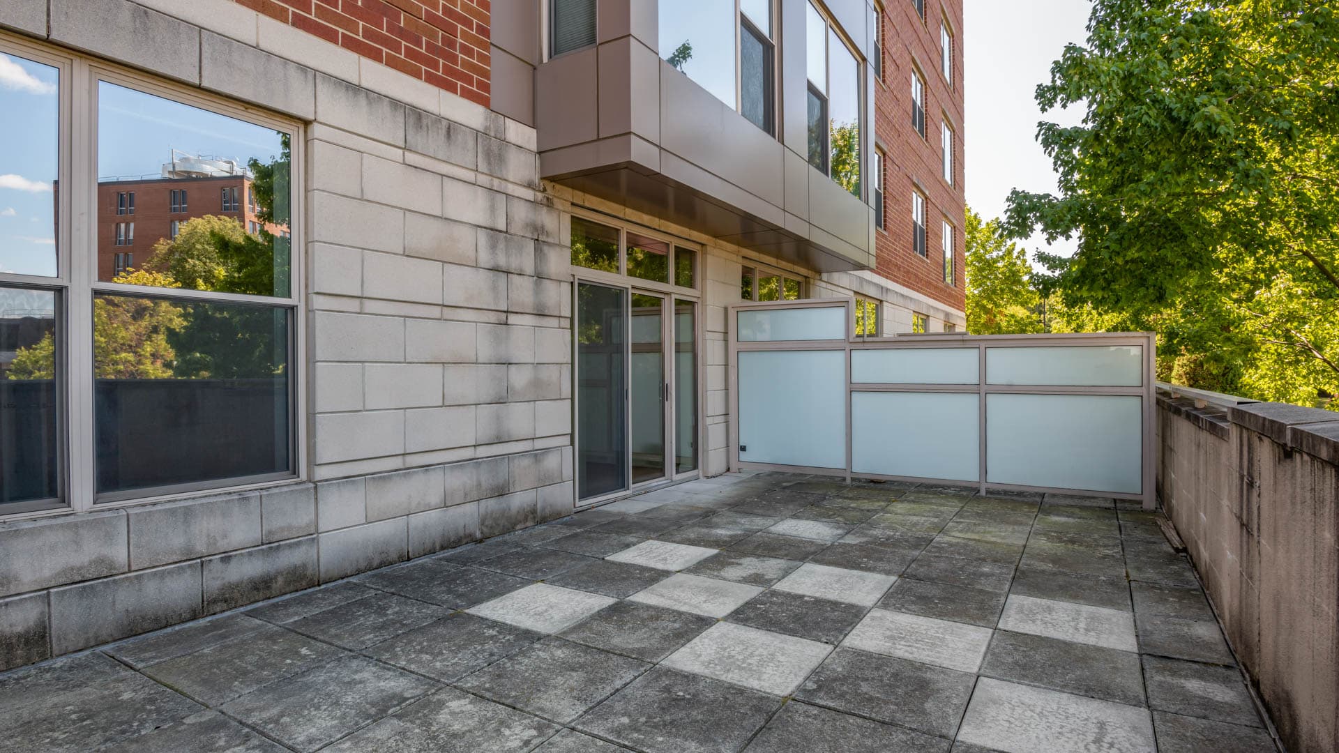 Longview Place Apartments 5 of 10