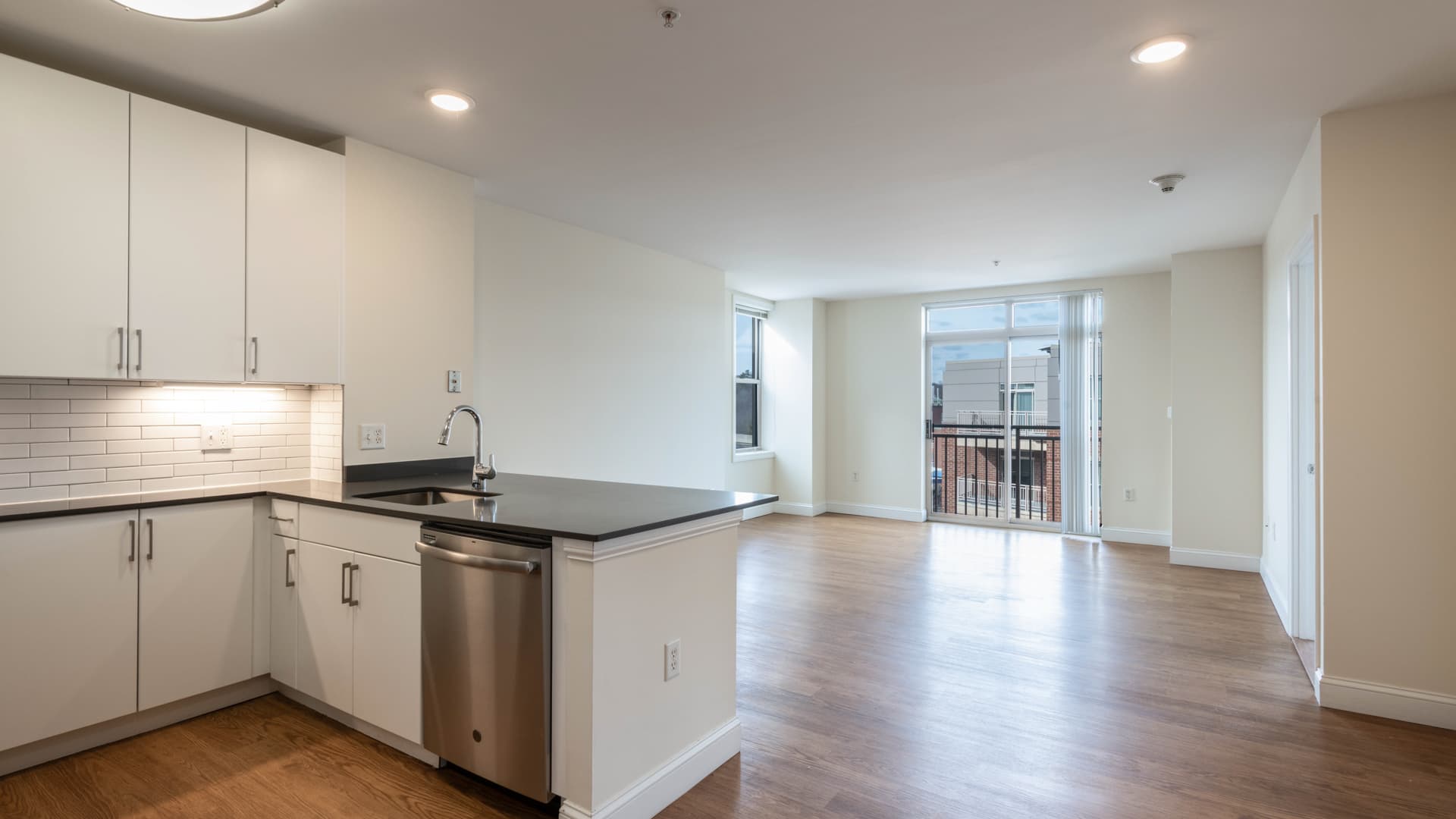 Longview Place Apartments 4 of 8
