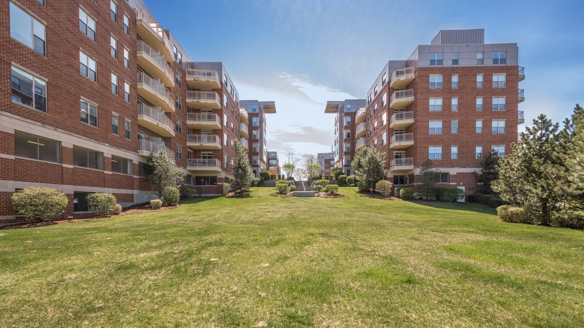 Longview Place Apartments 5 of 37