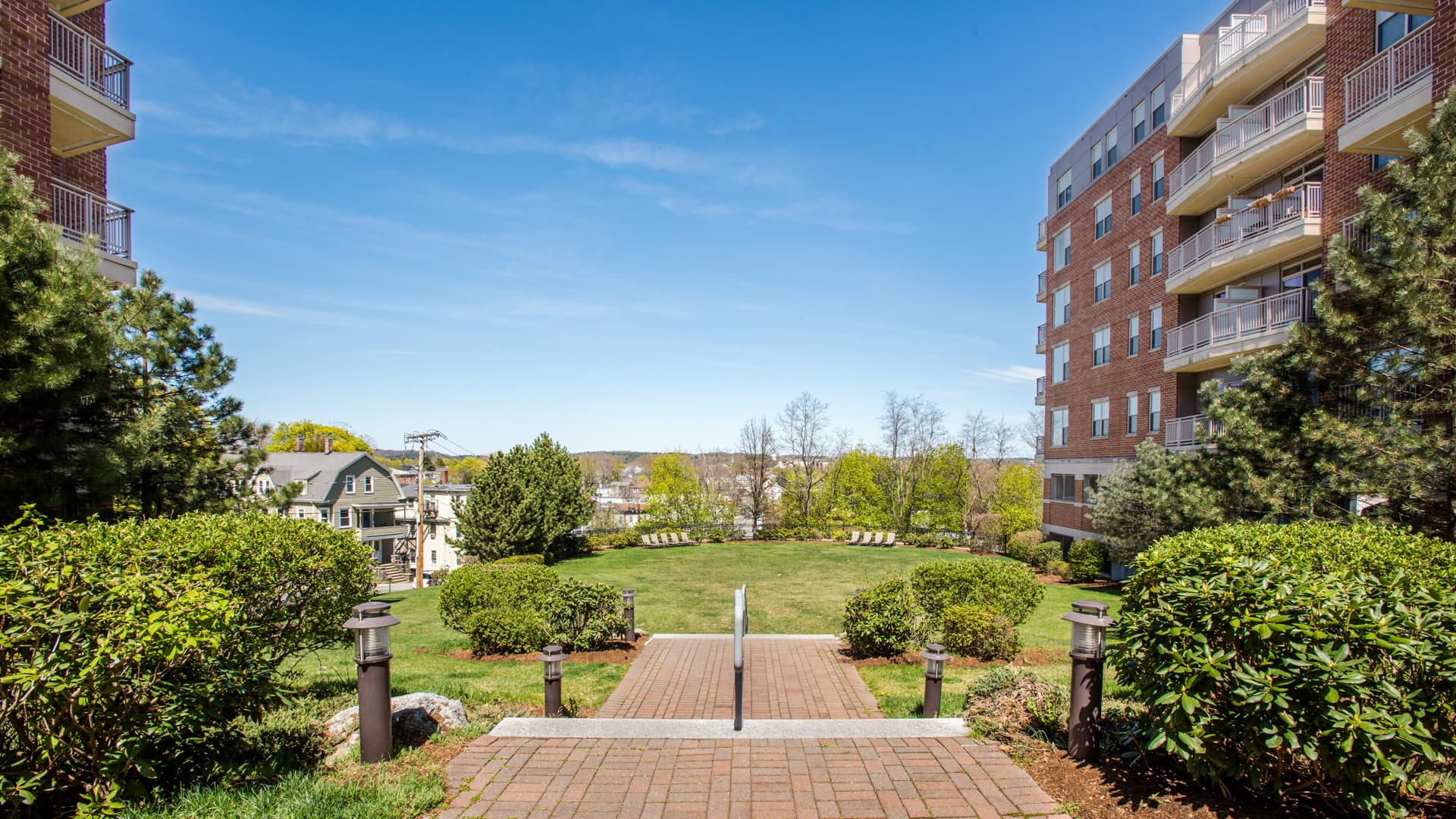 Longview Place Apartments 4 of 37