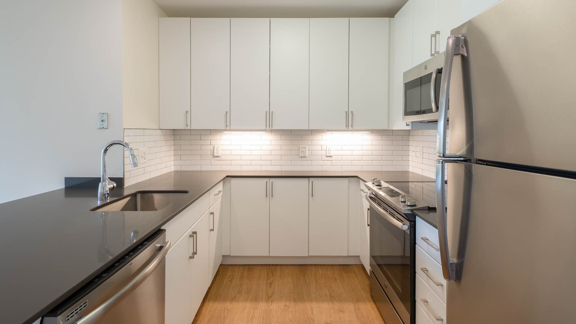 Longview Place Apartments 3 of 6