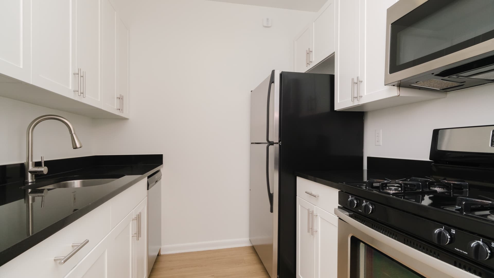 71 Broadway Apartments 3 of 8