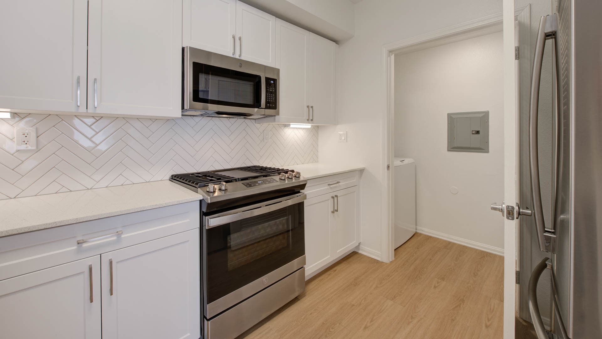 The Reserve at Empire Lakes Apartments 10 of 14
