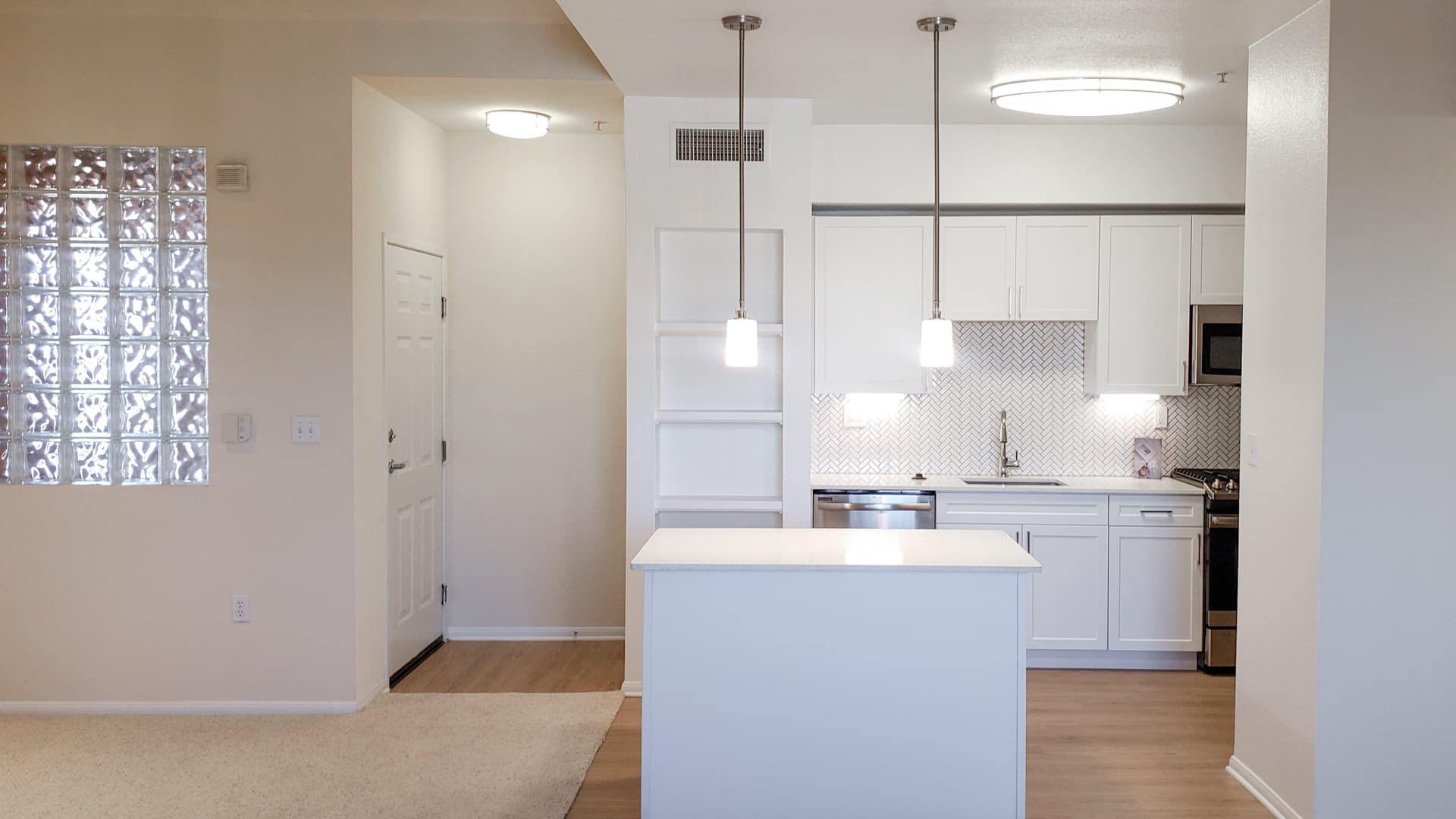 The Reserve at Empire Lakes Apartments 1 of 9