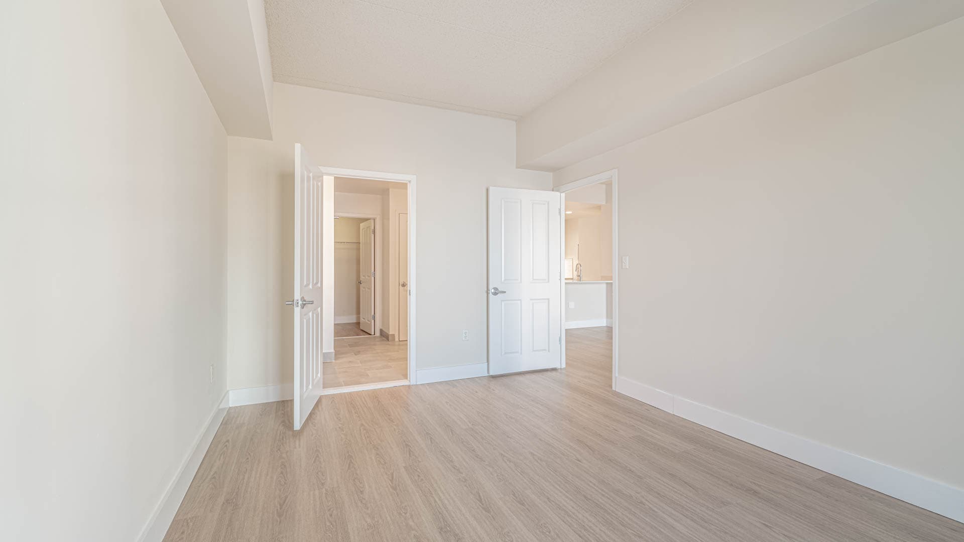 The Pier Apartments 5 of 8