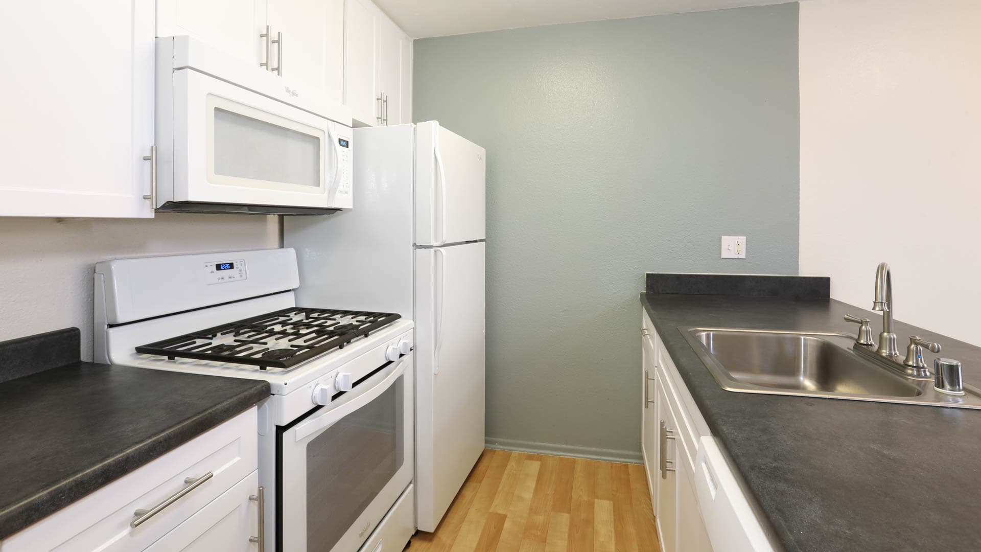 Virgil Square Apartments 5 of 31