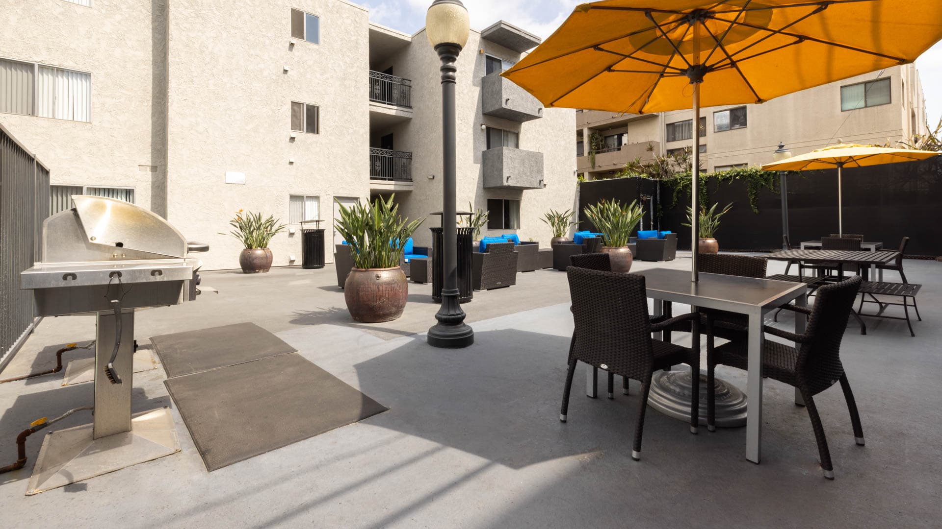 Virgil Square Apartments 26 of 31