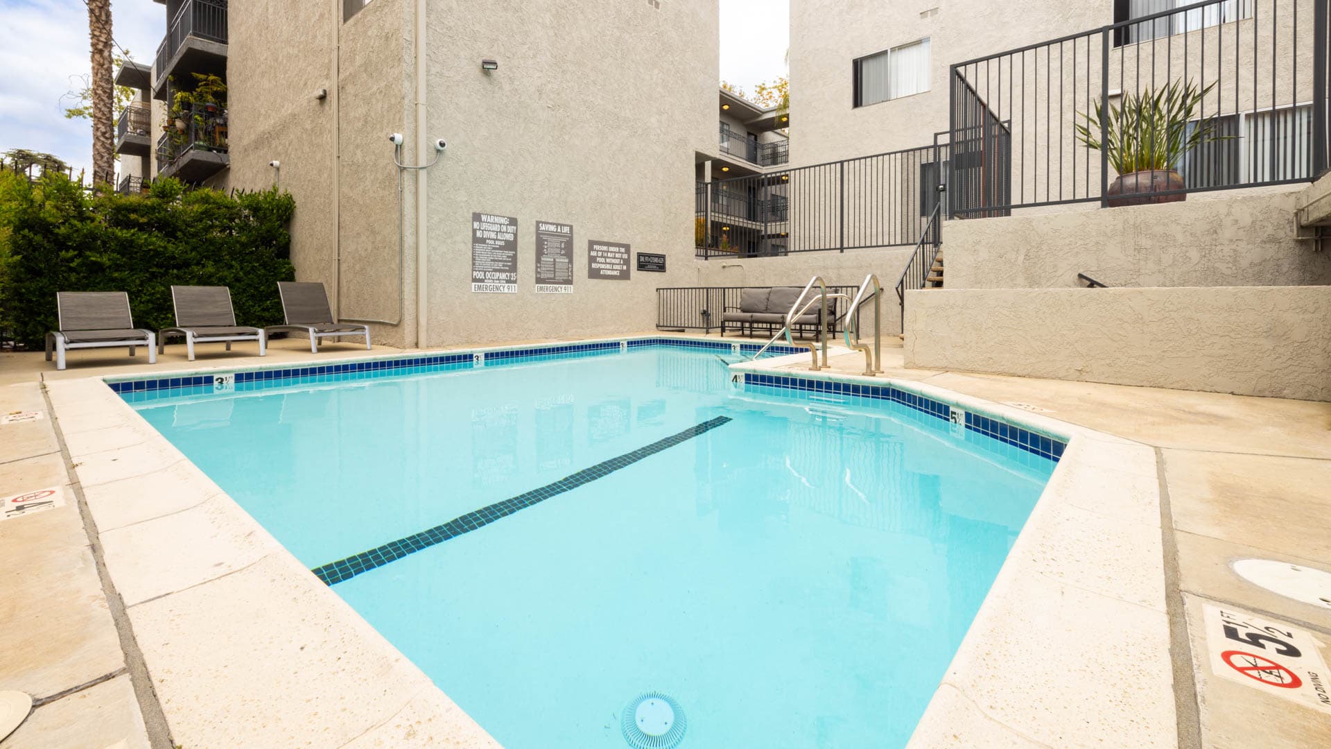 Virgil Square Apartments 23 of 31