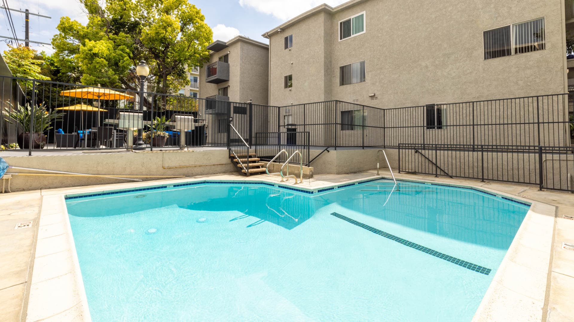 Virgil Square Apartments 22 of 31