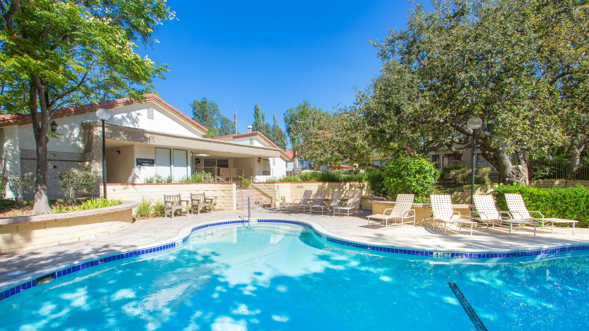 Country Oaks Apartments 1 of 6